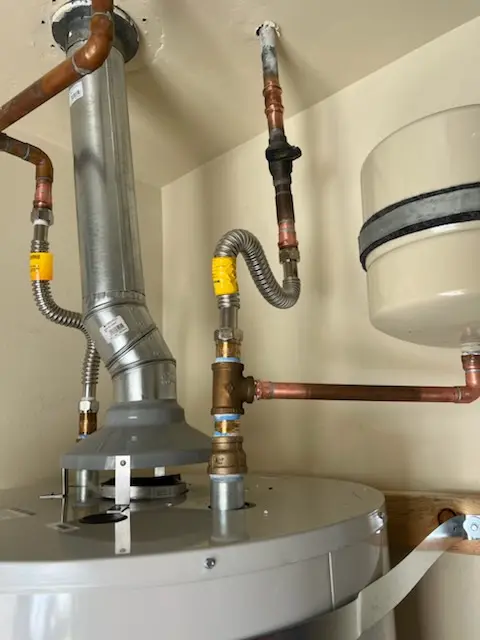 Water heater installation and plumbing repair in Cheltenham